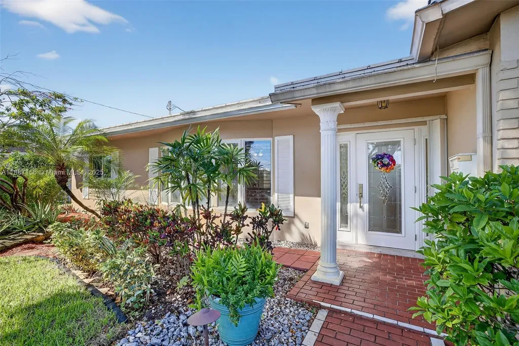 5701 NE 21st Avenue Fort Lauderdale FL 33308