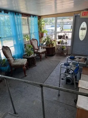 8301 N Gomez Avenue Tampa FL 33614
