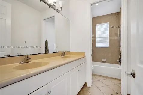 8824 Cobblestone Point Circle Boynton Beach FL 33472