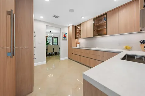 6420 SW 63rd Terrace South Miami FL 33143