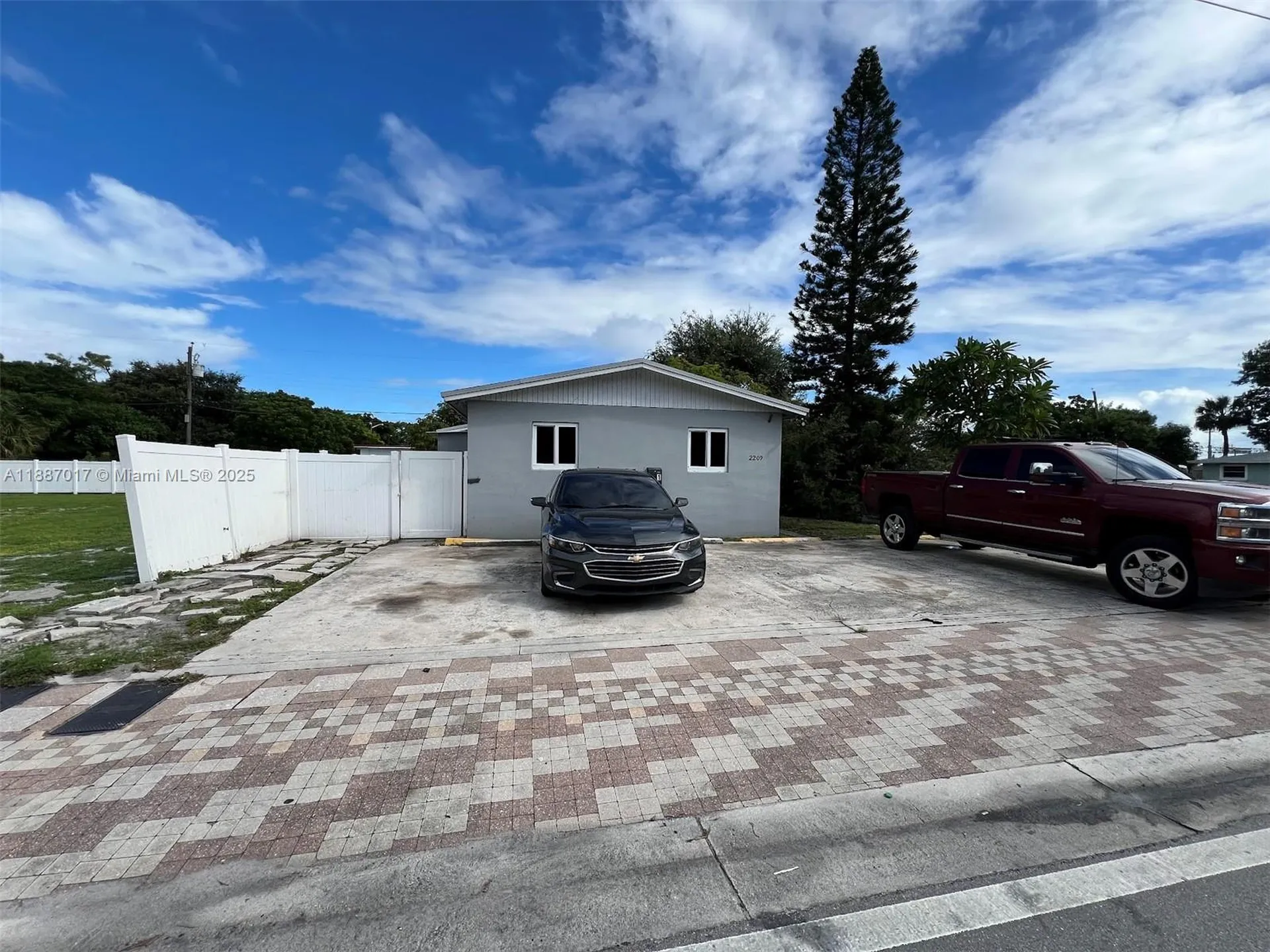2209 NW 6th Street #1 Fort Lauderdale FL 33311