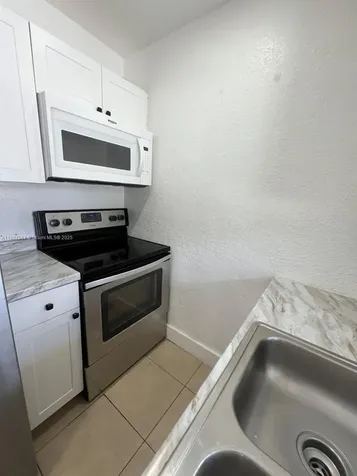 2209 NW 6th Street #1 Fort Lauderdale FL 33311