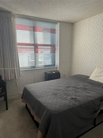 2555 Collins Avenue Miami Beach FL 33140