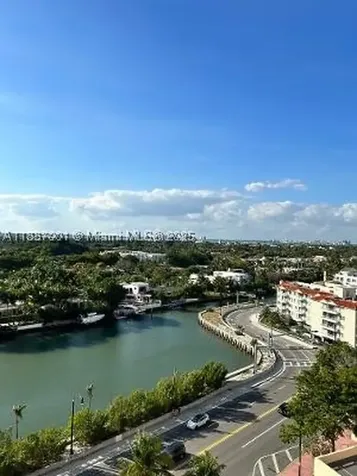 2555 Collins Avenue Miami Beach FL 33140