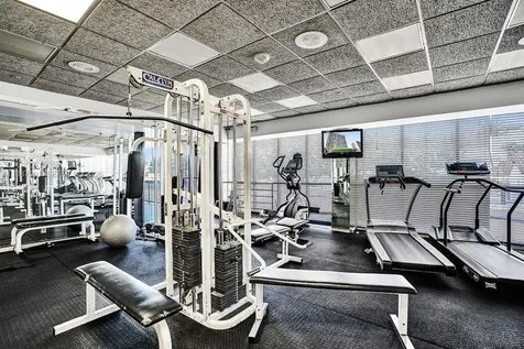 2555 Collins Avenue Miami Beach FL 33140
