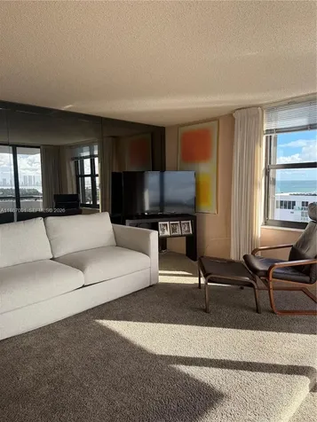 2555 Collins Avenue Miami Beach FL 33140