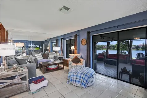 450 NW 106th Terrace Pembroke Pines FL 33026