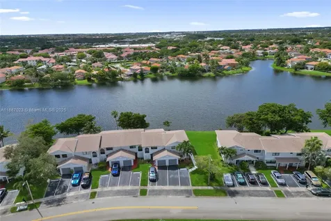 450 NW 106th Terrace Pembroke Pines FL 33026