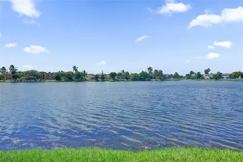 450 NW 106th Terrace Pembroke Pines FL 33026
