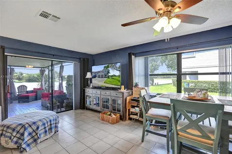 450 NW 106th Terrace Pembroke Pines FL 33026