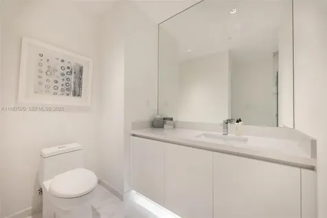 801 S Pointe Drive Miami Beach FL 33139