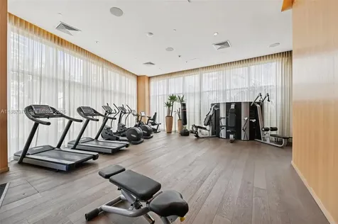801 S Pointe Drive Miami Beach FL 33139