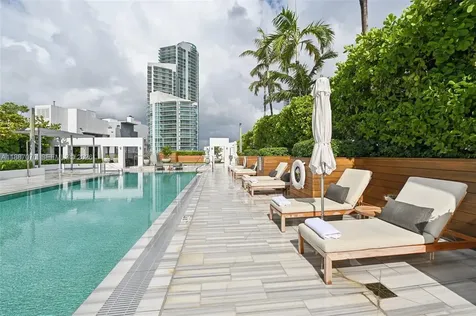 801 S Pointe Drive Miami Beach FL 33139