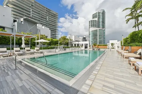 801 S Pointe Drive Miami Beach FL 33139