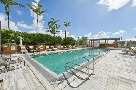 801 S Pointe Drive Miami Beach FL 33139