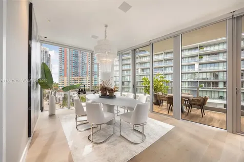 801 S Pointe Drive Miami Beach FL 33139