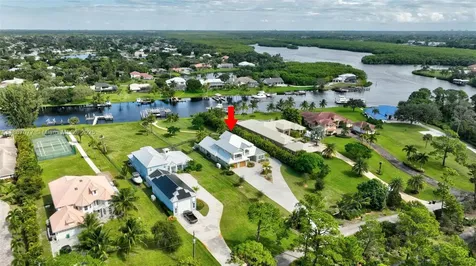 2461 SE North Lookout Boulevard Port St. Lucie FL 34984