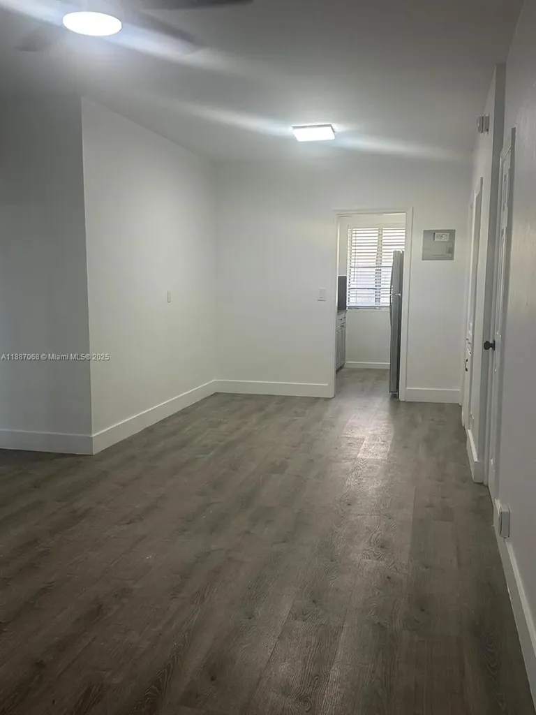 6805 Abbott Avenue Miami Beach FL 33141