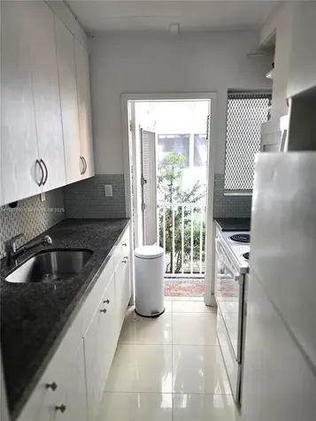 835 Meridian Avenue Miami Beach FL 33139