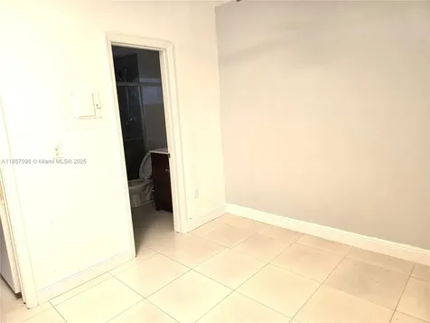 835 Meridian Avenue Miami Beach FL 33139