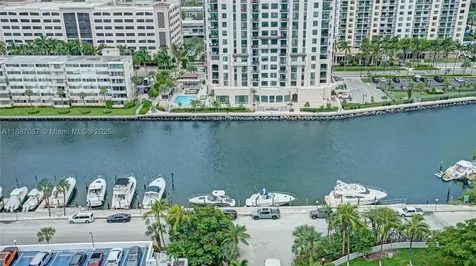 100 Bayview Drive Sunny Isles Beach FL 33160