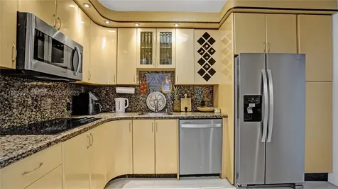 100 Bayview Drive Sunny Isles Beach FL 33160