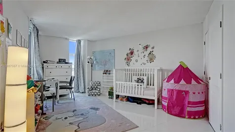 100 Bayview Drive Sunny Isles Beach FL 33160
