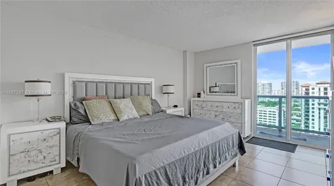 100 Bayview Drive Sunny Isles Beach FL 33160