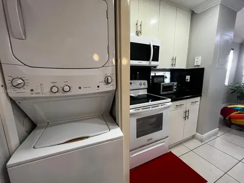 8842 SW 3rd Street Pembroke Pines FL 33025