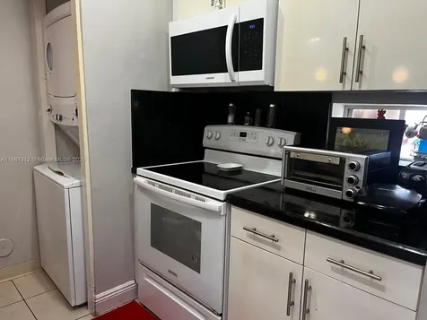 8842 SW 3rd Street Pembroke Pines FL 33025