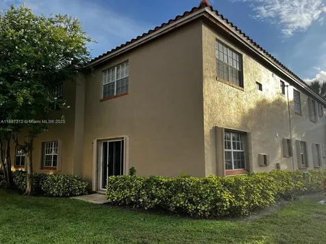 8842 SW 3rd Street Pembroke Pines FL 33025