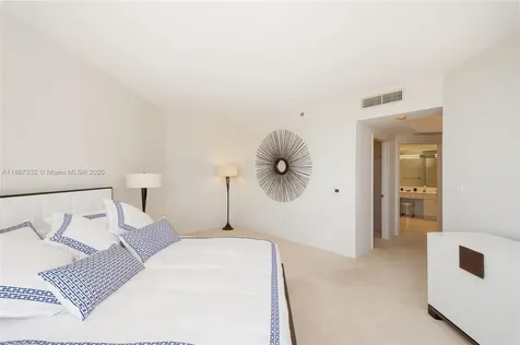 2000 Island Boulevard Aventura FL 33160