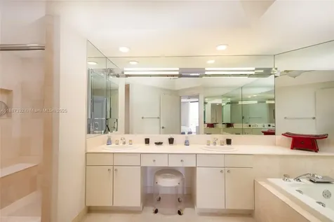 2000 Island Boulevard Aventura FL 33160