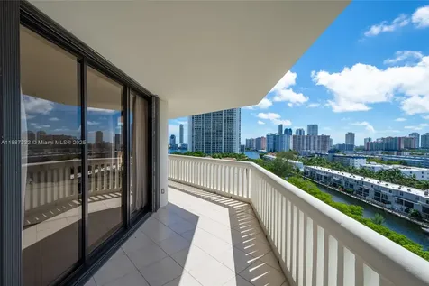 2000 Island Boulevard Aventura FL 33160