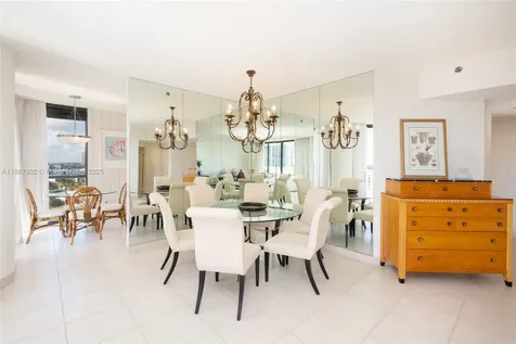 2000 Island Boulevard Aventura FL 33160