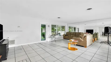 3145 Hollywood Boulevard Hollywood FL 33021