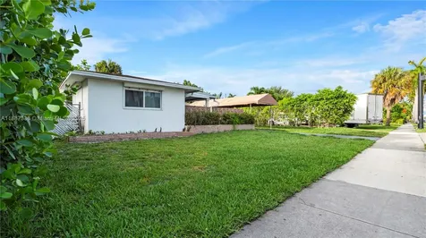 3145 Hollywood Boulevard Hollywood FL 33021