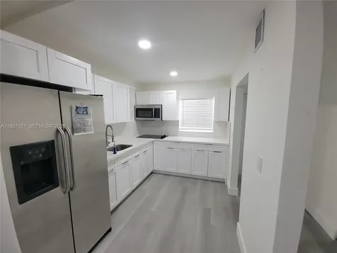 3090 NW 46th Avenue Lauderdale Lakes FL 33313