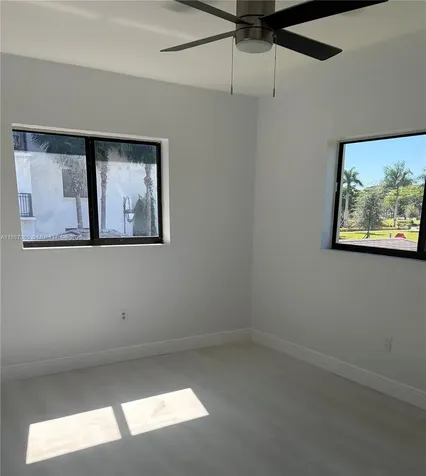 220 SW 7th Street Boca Raton FL 33432