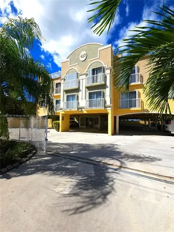 437 SW 7th Street Miami FL 33130