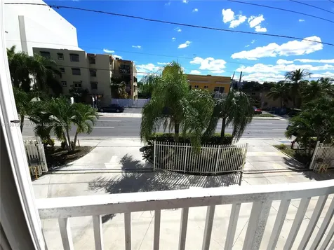 437 SW 7th Street Miami FL 33130