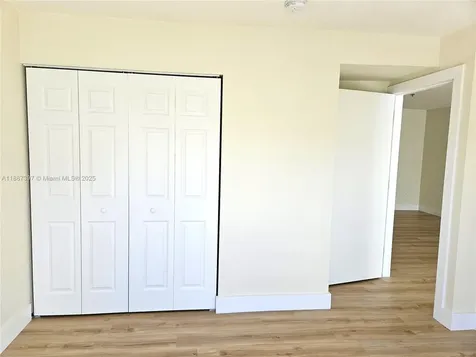 437 SW 7th Street Miami FL 33130