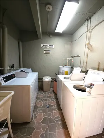 437 SW 7th Street Miami FL 33130
