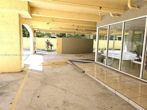 437 SW 7th Street Miami FL 33130