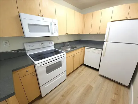 437 SW 7th Street Miami FL 33130