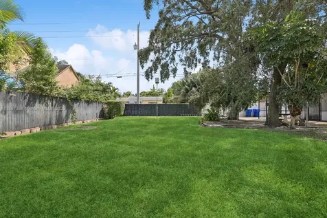 469 NW 69th Street Miami FL 33150