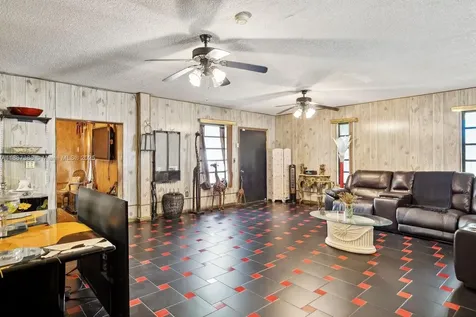 469 NW 69th Street Miami FL 33150