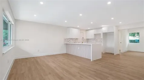 9161 NW 26th Street Sunrise FL 33322