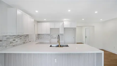9161 NW 26th Street Sunrise FL 33322