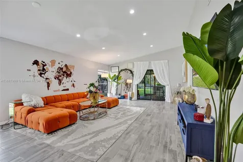 6188 Pine Tree Lane Tamarac FL 33319